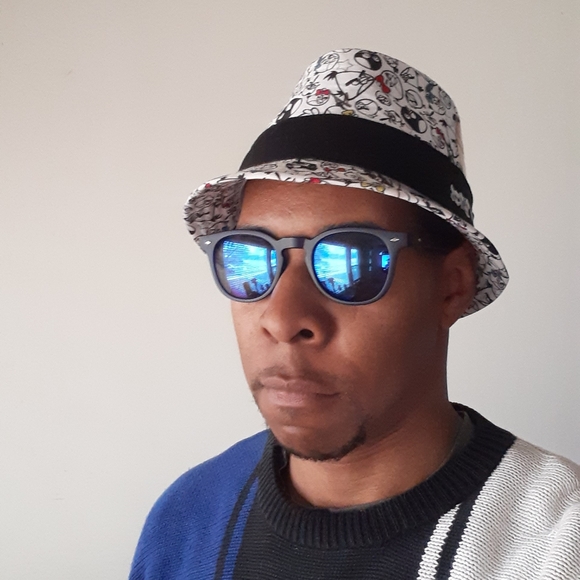 Angry Birds Bucket Hat - Picture 2 of 7